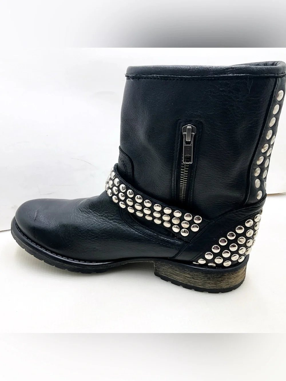 {Steve Madden} Fraankie Leather Studded Ankle Boots